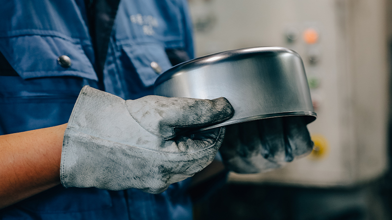 Playful Potの加工が実際に施される工場の様子